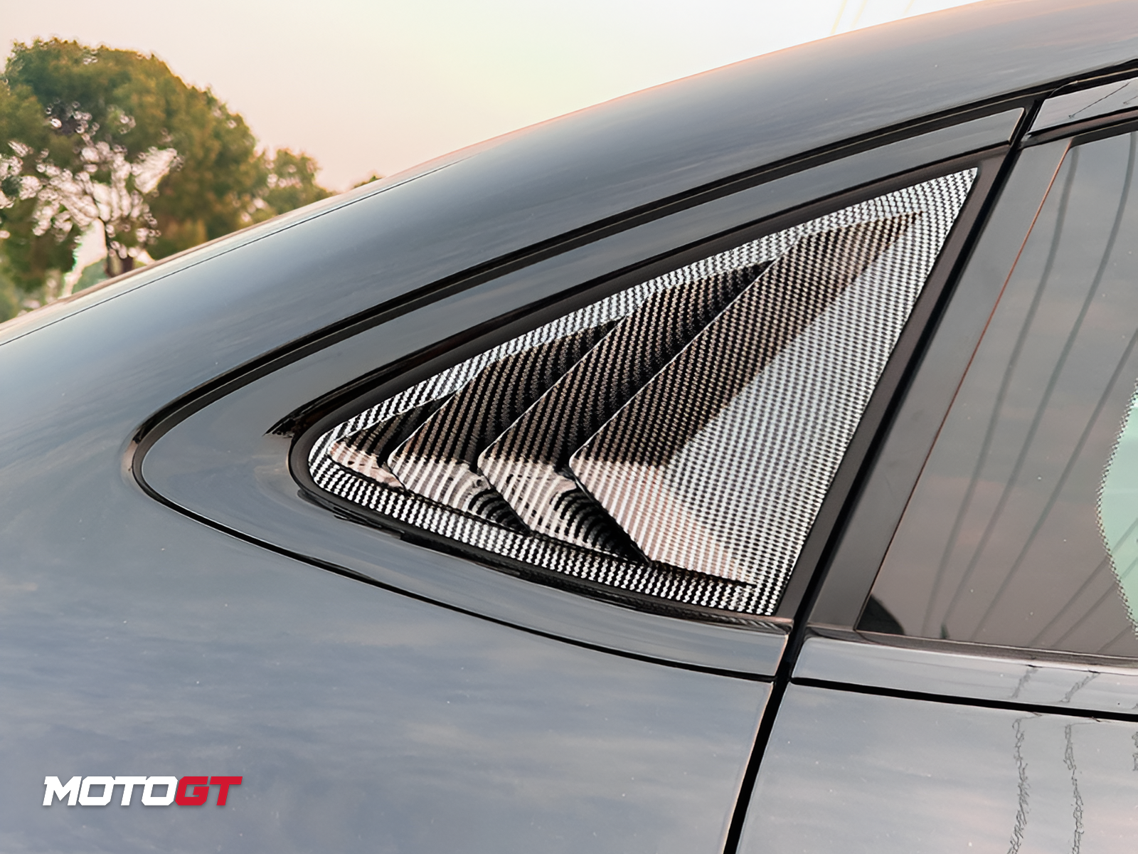 فتحات تهوية الزجاج الخلفي لسيارة GLC كلاس — 5